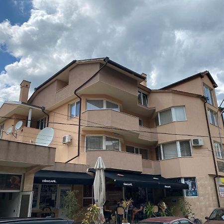 Стаи За Гости Маринови Provadiya Exterior foto