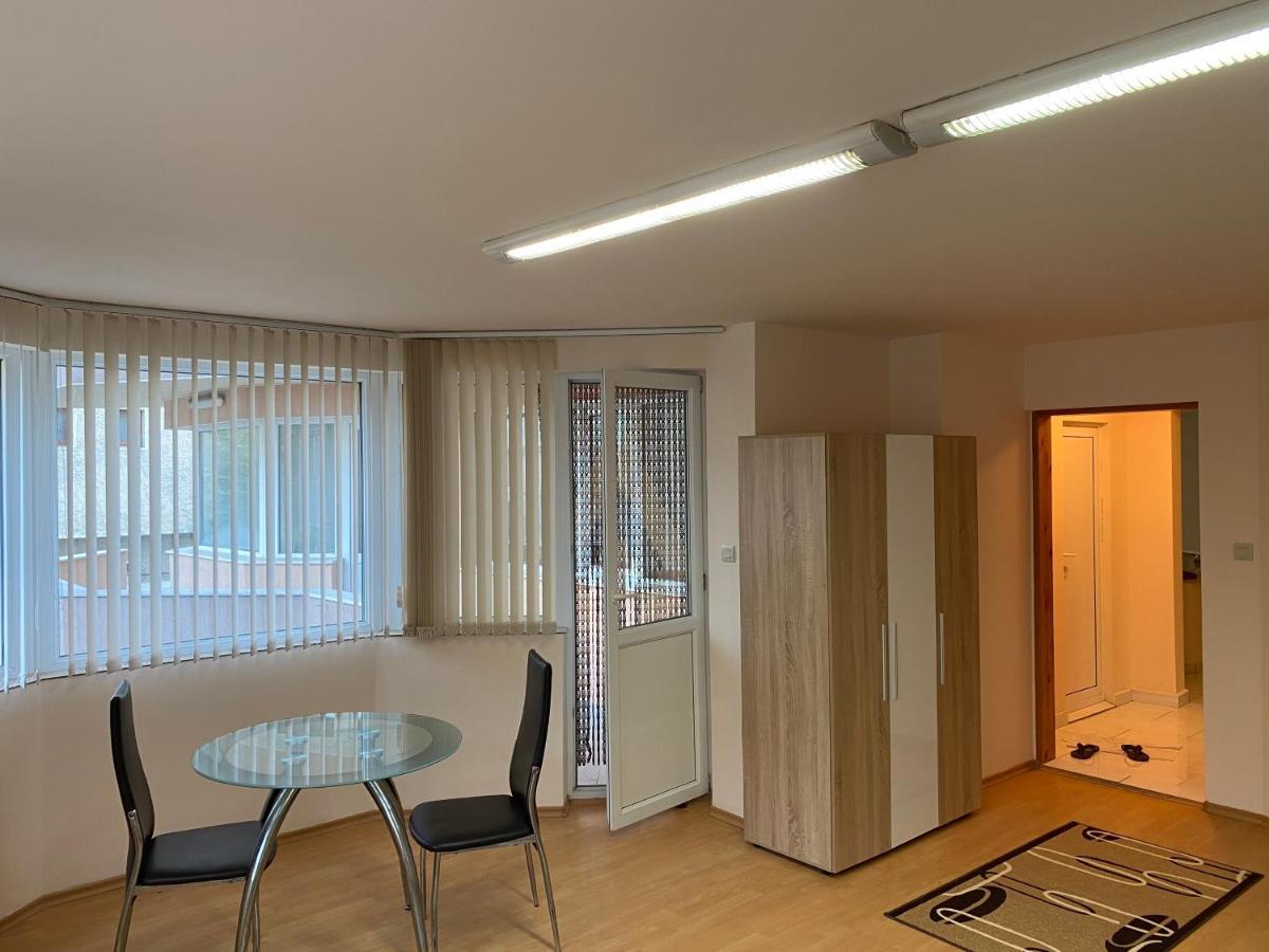 Стаи За Гости Маринови Provadiya Exterior foto